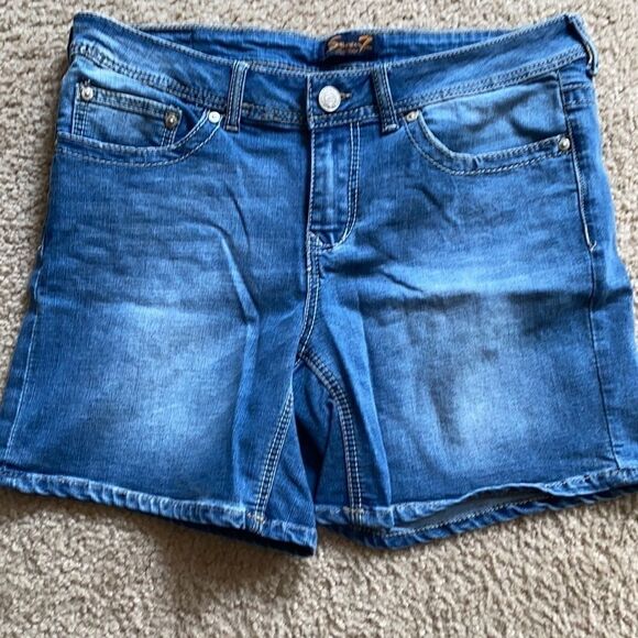 Seven7 Denim Shorts   - Picture 1 of 5